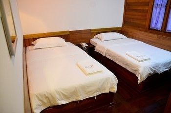 Hotel Five 2