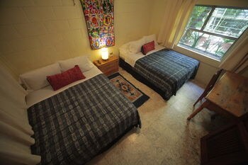Yellow House - Hostel