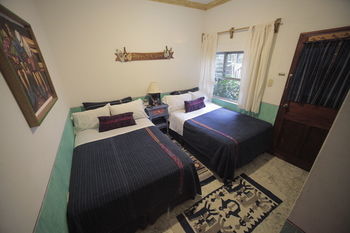 Yellow House - Hostel