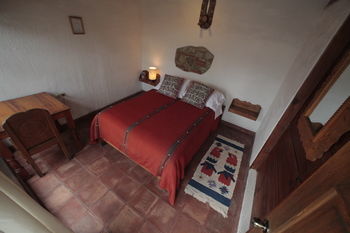 Yellow House - Hostel
