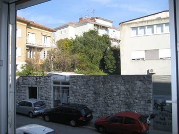 Residencia Apartment Nada