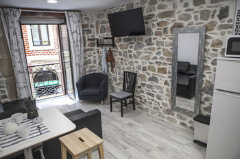 Hotel San Sebastian Holiday Guesthouse
