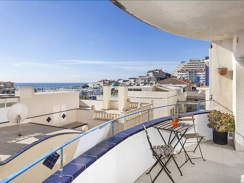 Apartment By The Sea