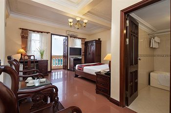 Lucky 3 Hotel