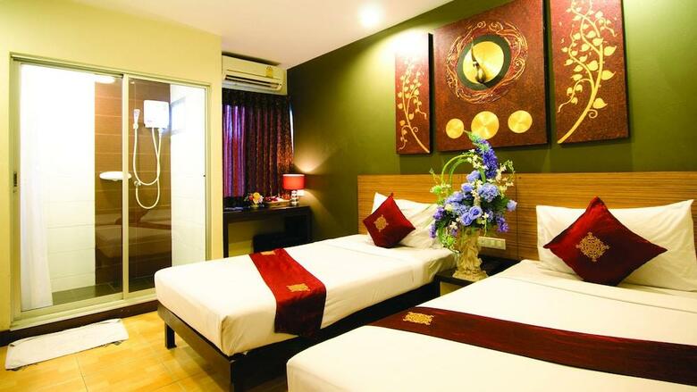 Hotel Sleep With Inn