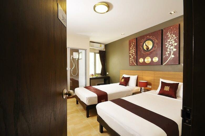 Hotel Sleep With Inn