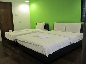 Posada J Residence