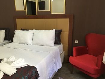 Esra Sultan Petrol Hotel