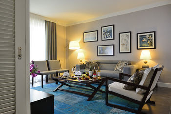 Sundance Suites Hotel