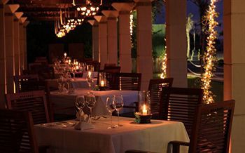 Hotel The Sandi Phala