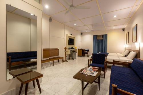 Grand Hotel