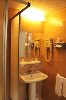 Hotel H�stellerie De L'aiglon