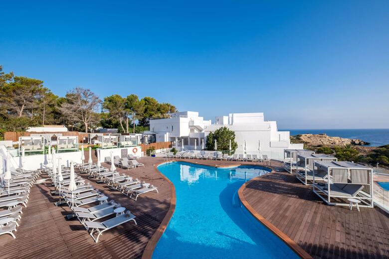 Apartamentos Paradise Beach