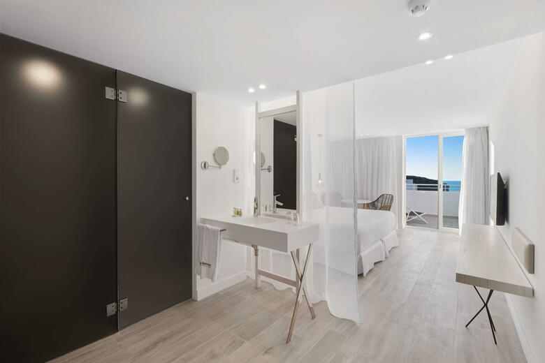Apartamentos Paradise Beach