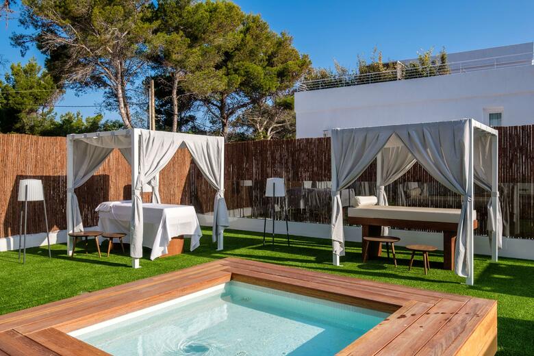 Apartamentos Paradise Beach