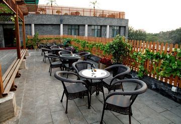 King Parkview Hotel