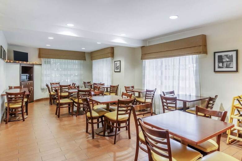 Hotel Sleep Inn Seatac Airport