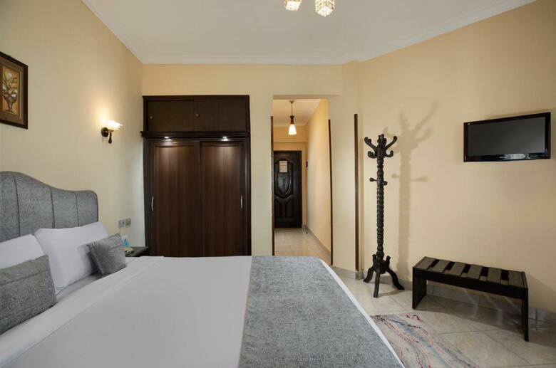 Hotel Holidays Express