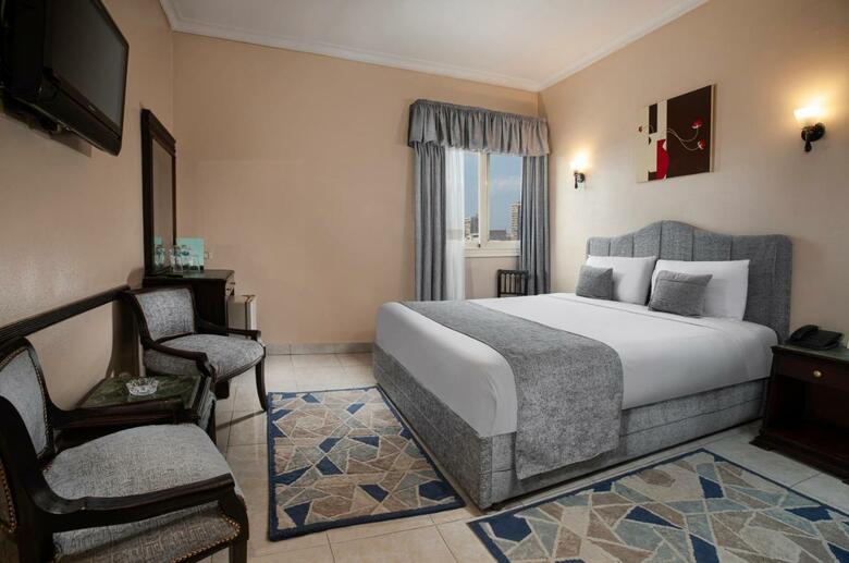 Hotel Holidays Express