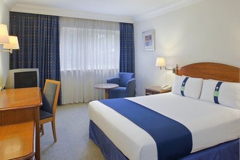 Hotel Holiday Inn
