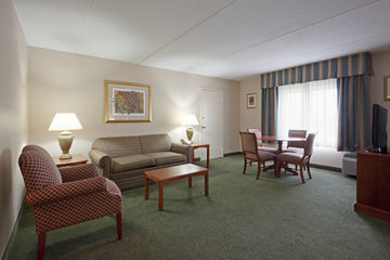 Holiday Inn Express Hotel & Suites Hartford Convention Ctr Area
