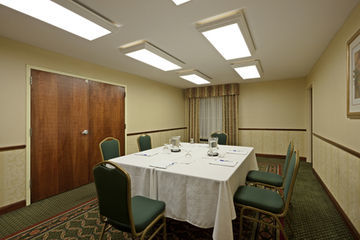 Holiday Inn Express Hotel & Suites Hartford Convention Ctr Area