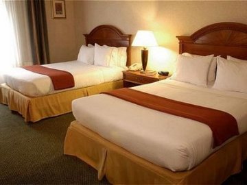 Holiday Inn Express Hotel & Suites Hartford Convention Ctr Area
