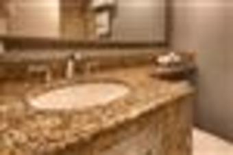 Holiday Inn Express Hotel & Suites Hartford Convention Ctr Area
