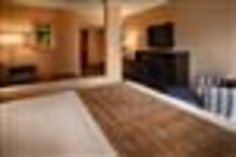 Holiday Inn Express Hotel & Suites Hartford Convention Ctr Area