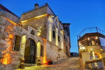 Hotel Elika Cave Suites