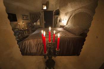 Hotel Elika Cave Suites