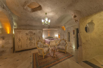 Hotel Elika Cave Suites