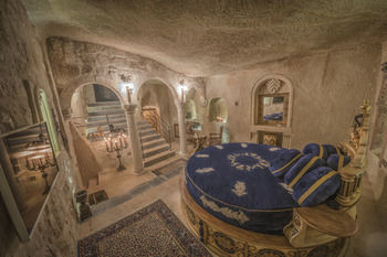 Hotel Elika Cave Suites