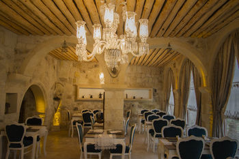 Hotel Elika Cave Suites