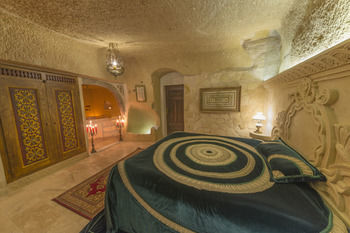 Hotel Elika Cave Suites