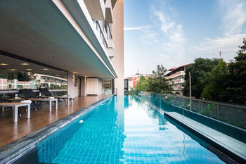 At Mind Premier Suites Hotel