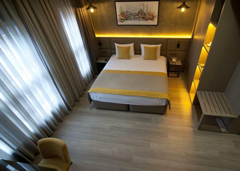 Perapolis Hotel