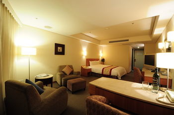 Forward Hotel