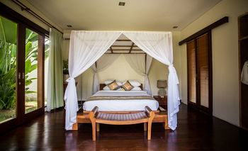 Apartamento Nelayan Villa