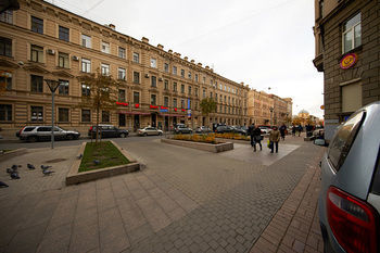 Avenue Hotel