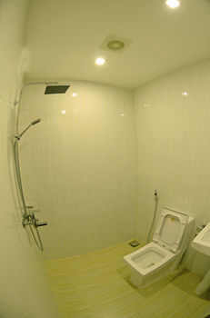 Hostal Royal Pearl Inn