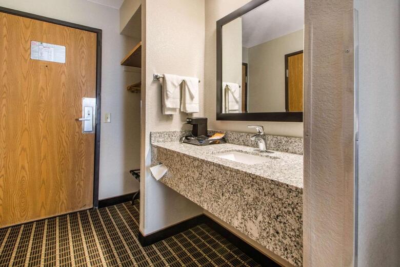 Hotel Roadstar Inn