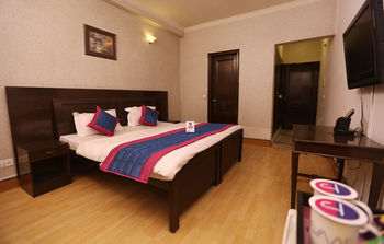Hotel Crown Stay