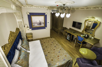 Phosphorion Hotel