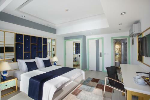 Sea View Hotel