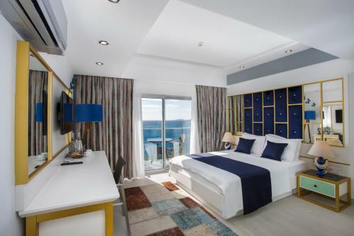 Sea View Hotel