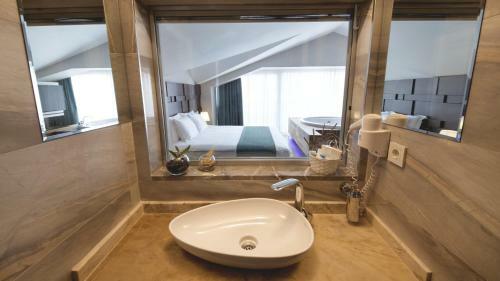 Sea View Hotel