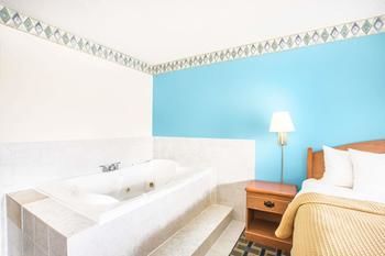 Hotel Days Inn Roanoke Near I-81