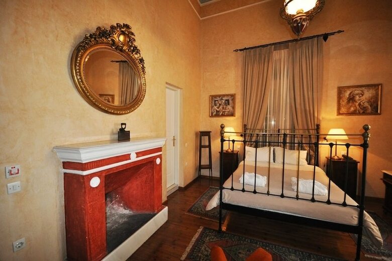 Nafsimedon Hotel