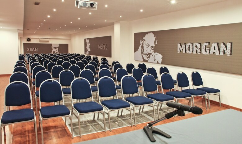 Hotel Studios